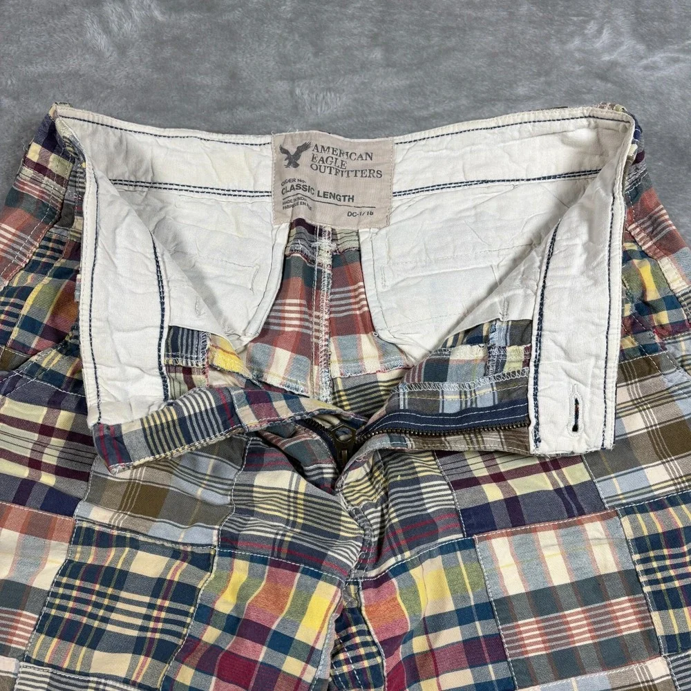 American‎ Eagle Shorts Mens 30 India Madras Patched Plaid Chino Classic Length - Picture 5 of 13